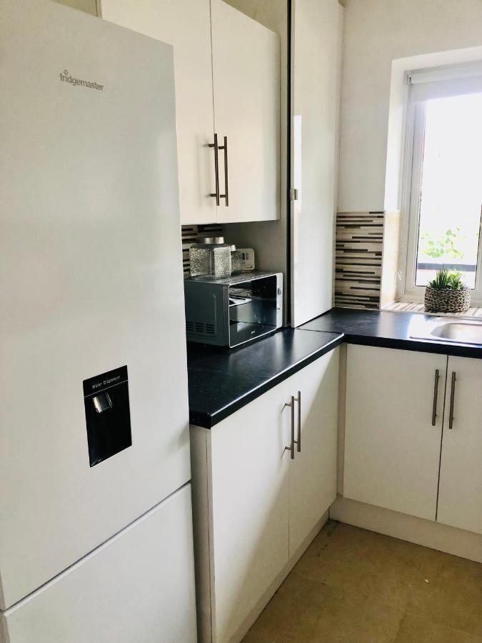City Location- 2 Bedroom Apartment ロンドン エクステリア 写真